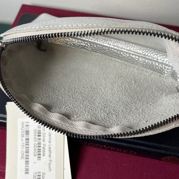 NWT Marcella New York City Silver Pebble Leather Jaimie Pouch - Picture 7 of 8